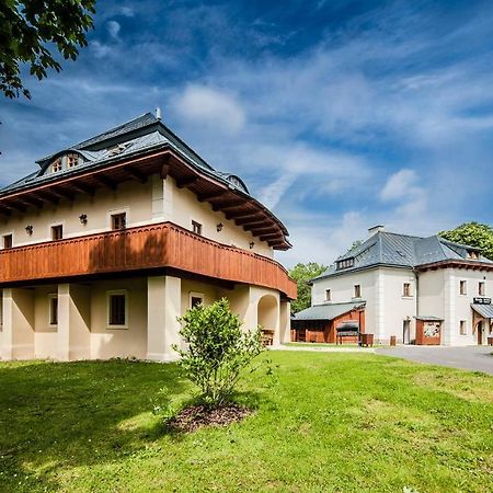Hotel Kristin Hradek Decin Ngoại thất bức ảnh