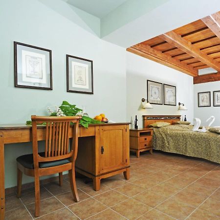 Hotel Kristin Hradek Decin Ngoại thất bức ảnh