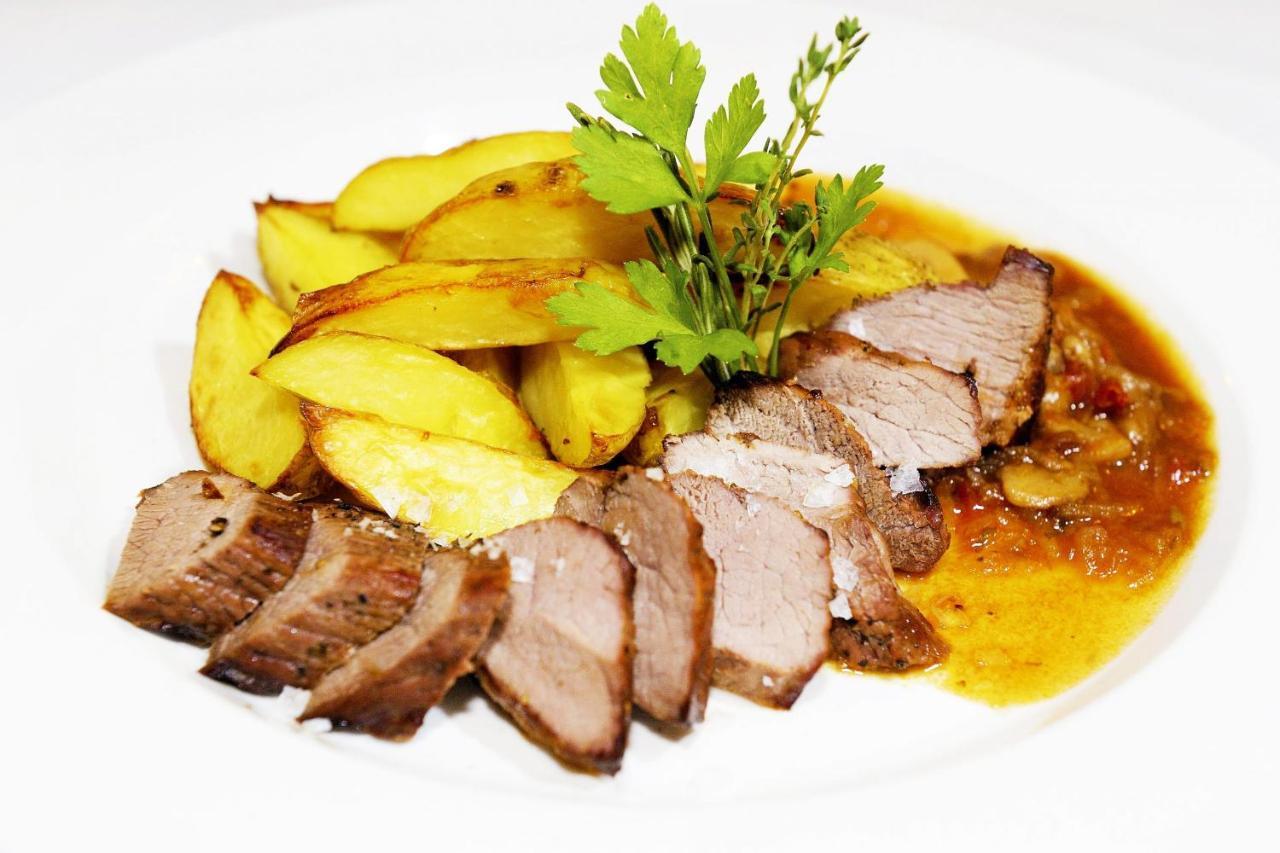 Hotel Kristin Hradek Decin Ngoại thất bức ảnh